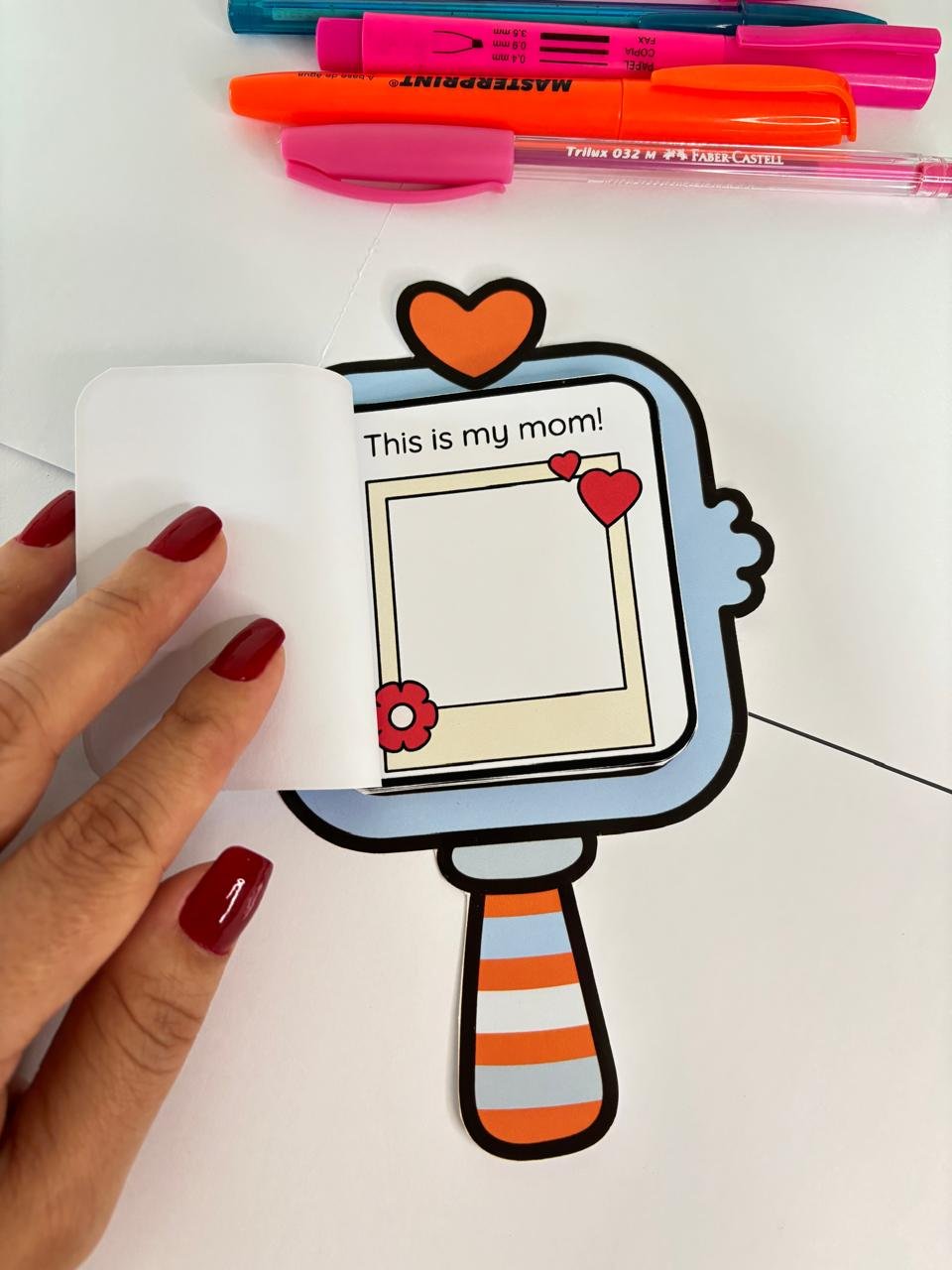 All About Mom Mirror Flipbook - Imagem 2